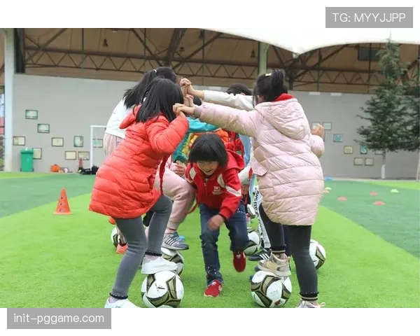 英超与英足总联合启动“女足进校园”新阶段计划，旨在扩大基层参与