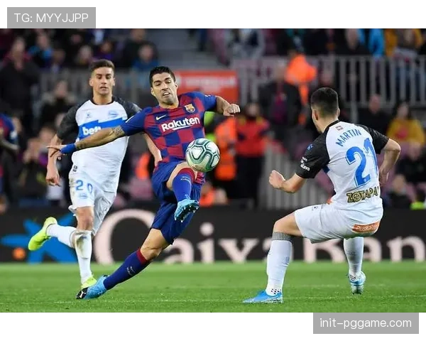 从数据看变化：阿拉维斯近三轮比赛边路进攻占比提升至45%