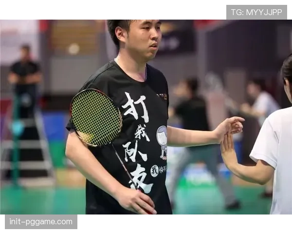 业余数据：草根联赛调研显示，边路45度传中仍是最受青睐的进攻方式。